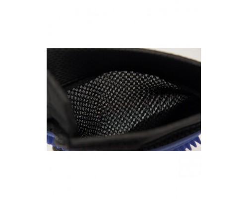 Рукавица силиконовая на руку трехпалая